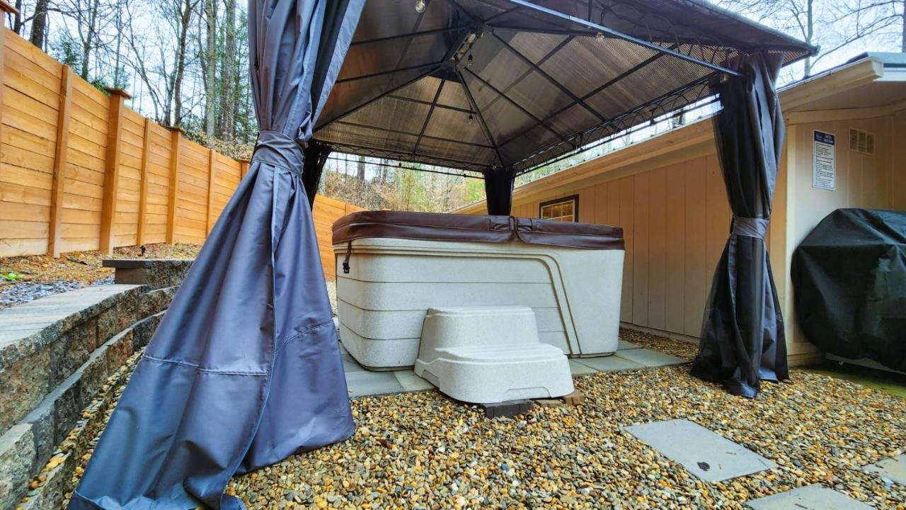 Stay At The Retreat! Gatlinburg-Dollywood Sevierville Eksteriør bilde